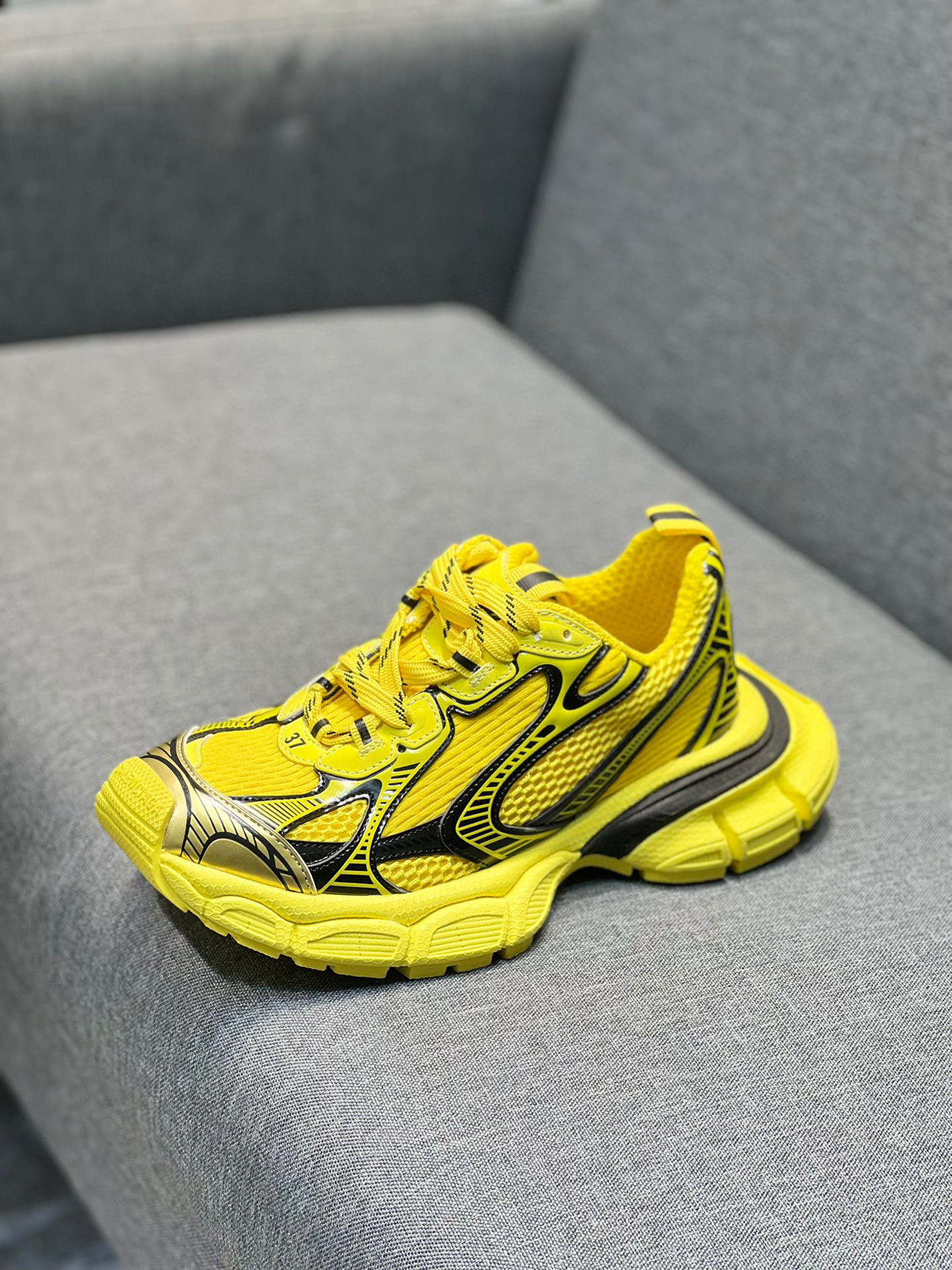 balenciaga yellow sneakers size 35-44 - Image 3