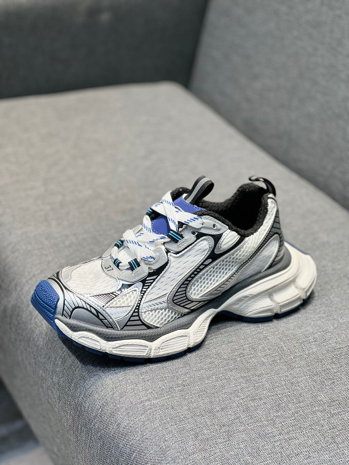 balenciaga couples sneakers - size 35-44 - Image 3