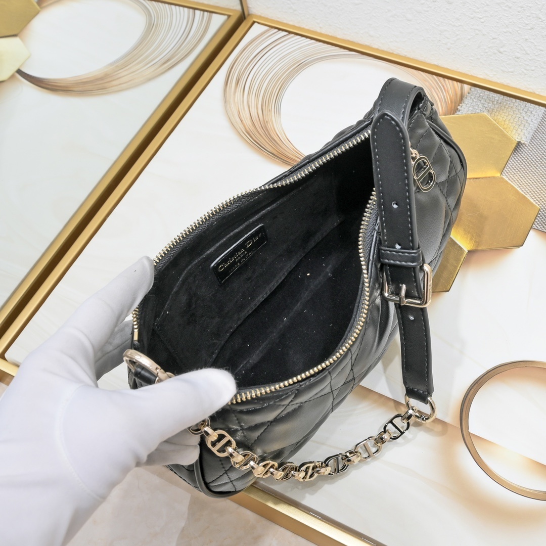 dior black quilted handbag 27x16 cm - Image 3