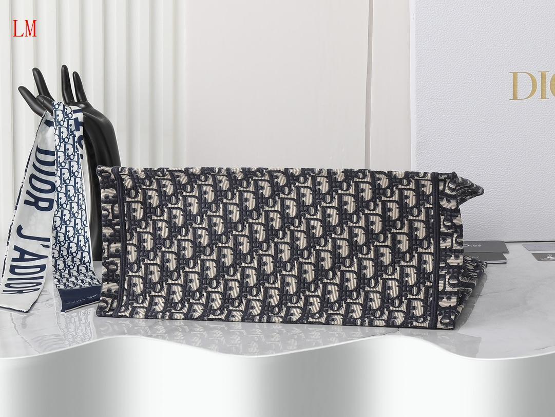 dior christian dior tote bag 42*35*18.5 - Image 3
