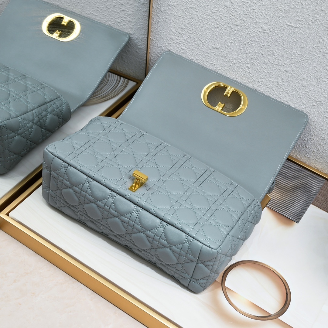 dior gray quilted leather chain bag - Image 3