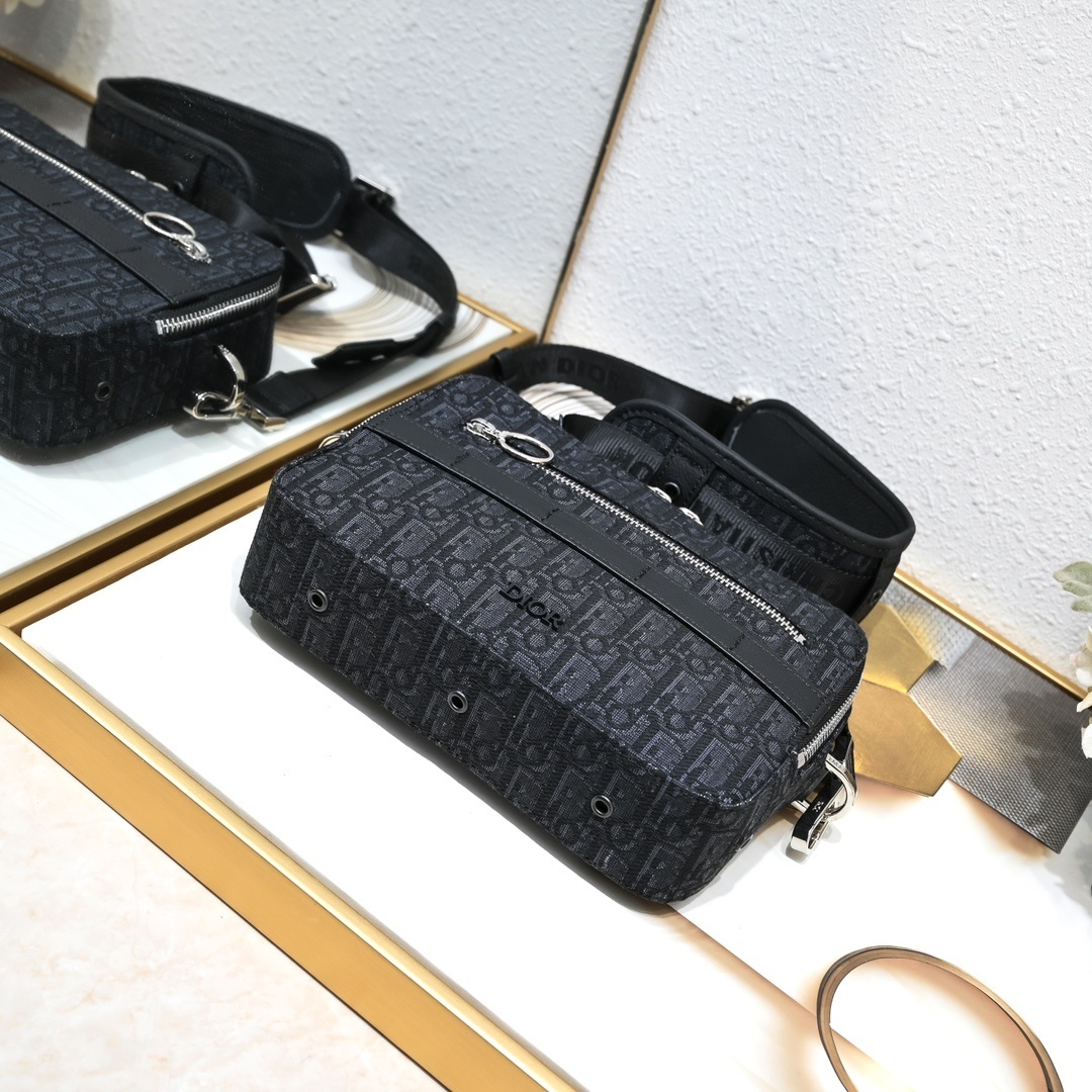 dior black monogram crossbody bag 22*15*6 - Image 3