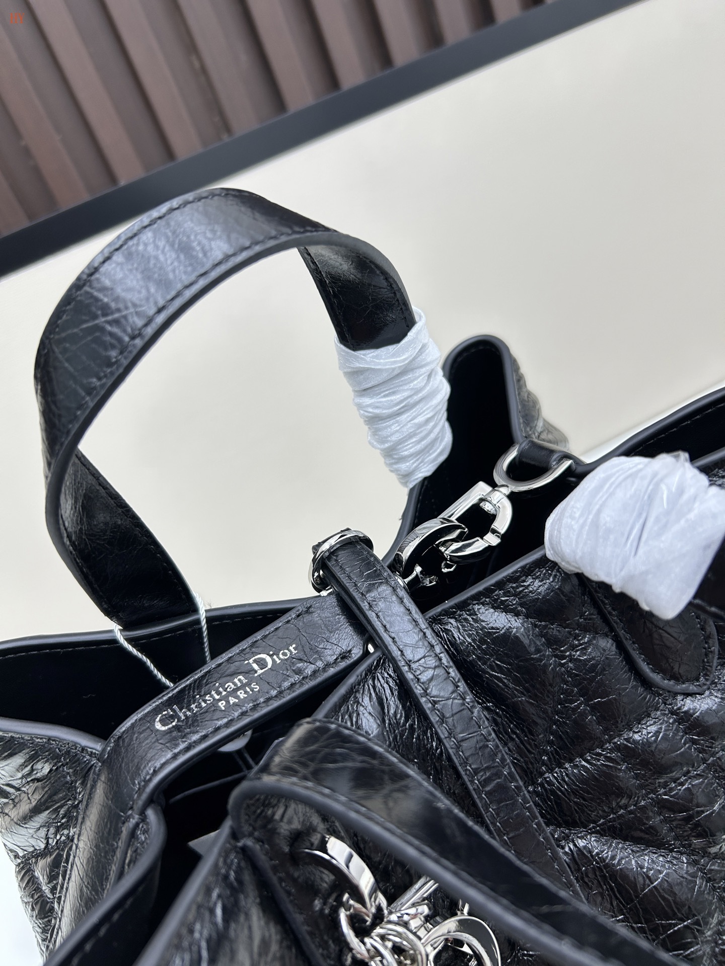 dior black leather tote bag 20*22*18 cm - Image 3