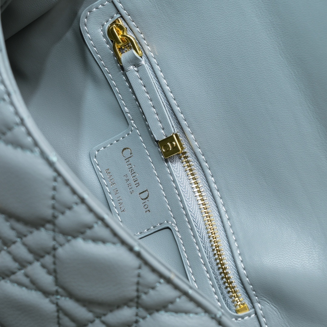 dior 21-13-8 quilted gray bag with gold chain - Image 3