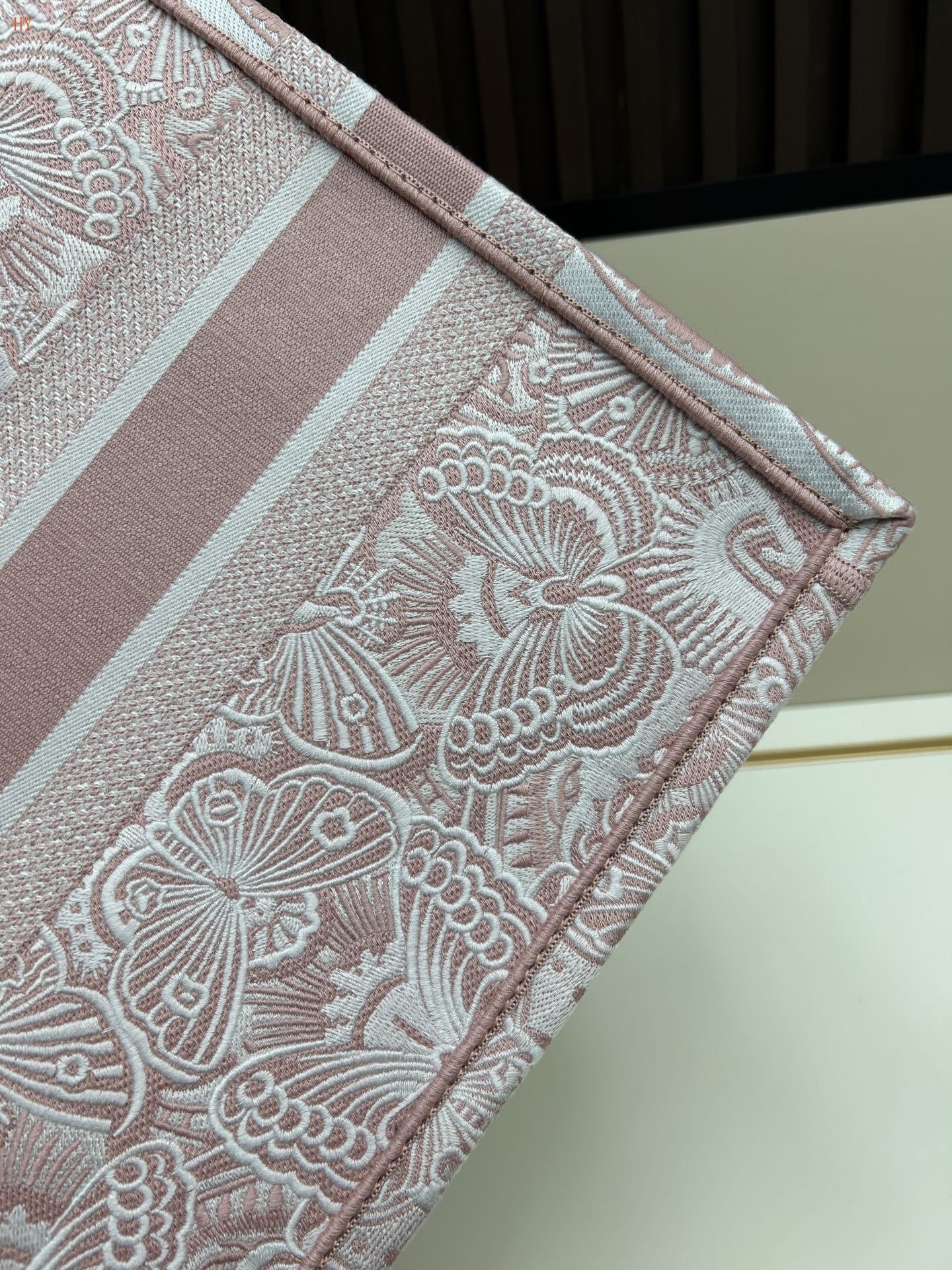 dior embroidered tote bag 36cm - pink - Image 3