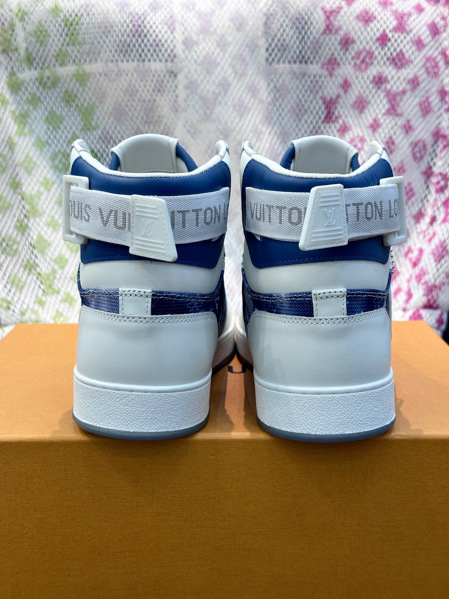 louis vuitton high-top sneakers 38-44 - Image 3