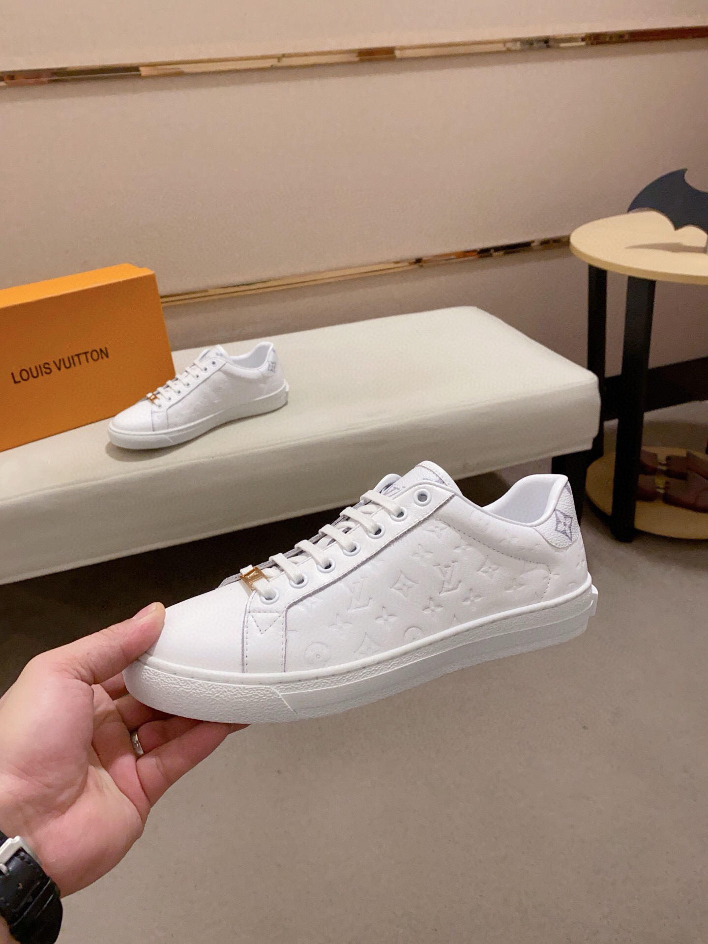 louis vuitton l casual shoes 38-44 - Image 3