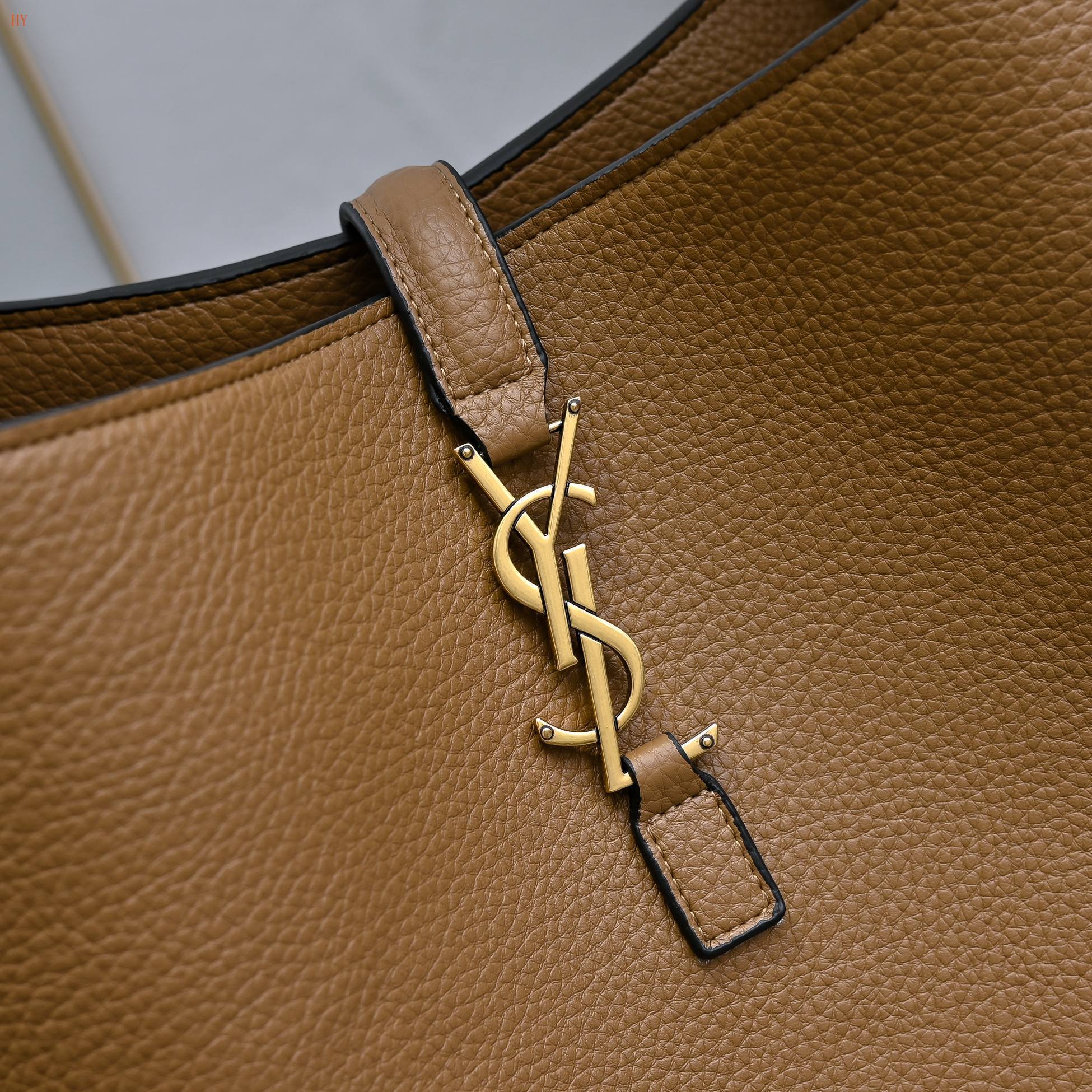 yves saint laurent brown leather tote bag 50*28*18 - Image 3