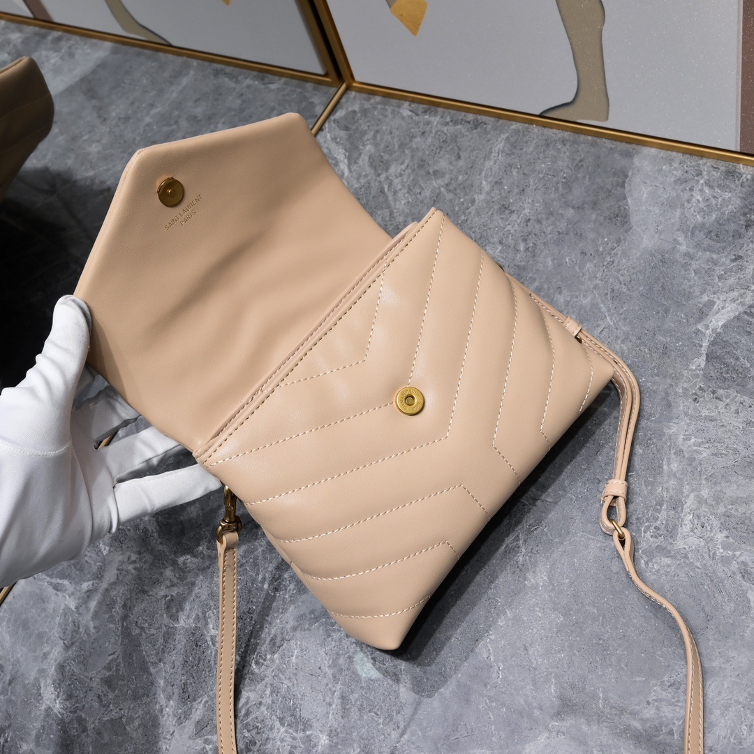 yves saint laurent beige quilted crossbody bag - 20x14x7cm - Image 3