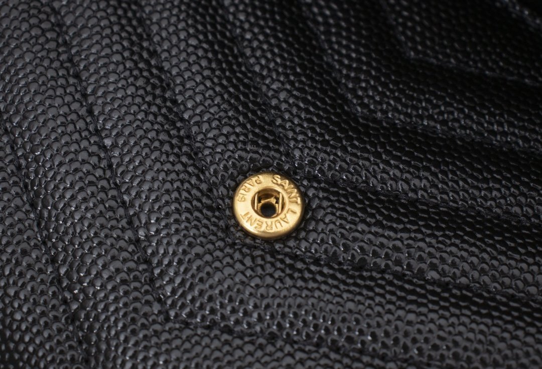 yves saint laurent black quilted leather bag 22.5*14*4 - Image 3