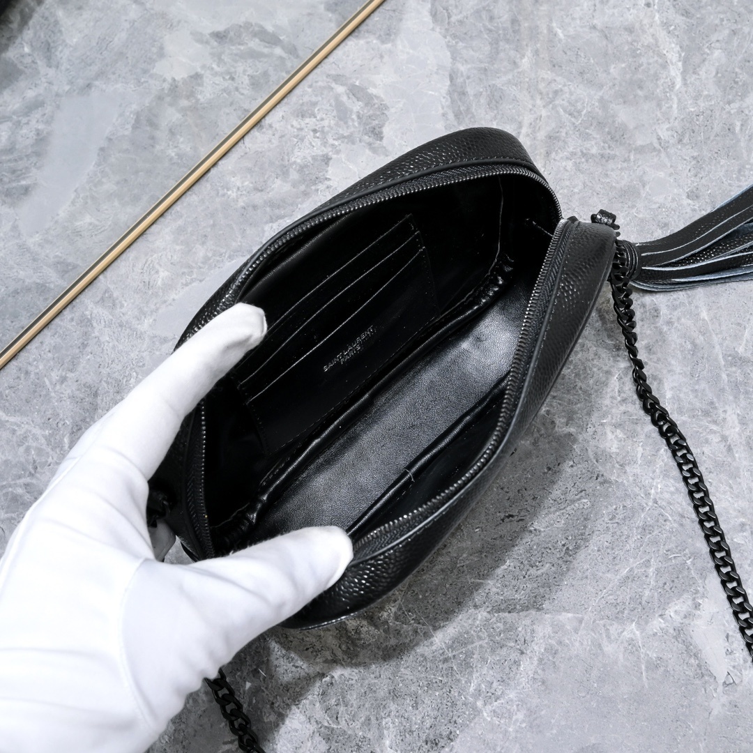 yves saint laurent 1997 black quilted crossbody bag 18x10x5 cm - Image 3