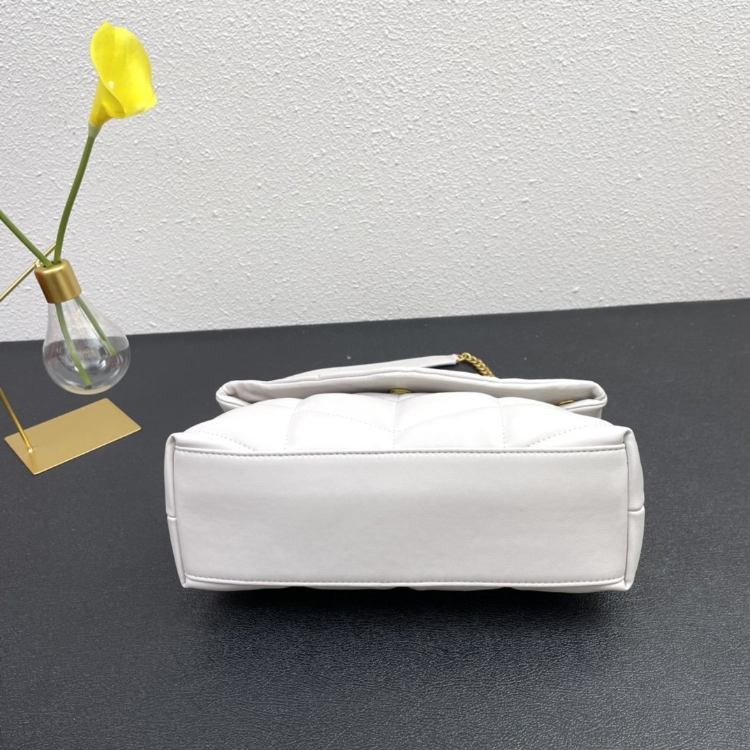 yves saint laurent quilted white handbag - 28cm - Image 3