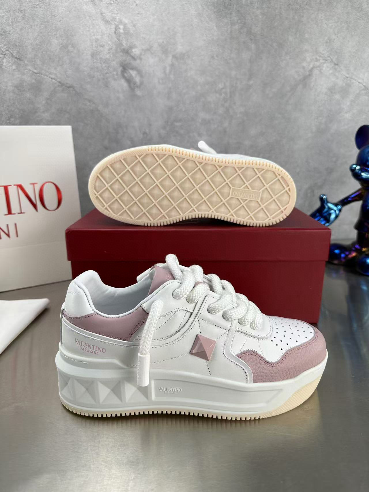 valentino couple sneakers 35/44 - stylish white & pink - Image 3