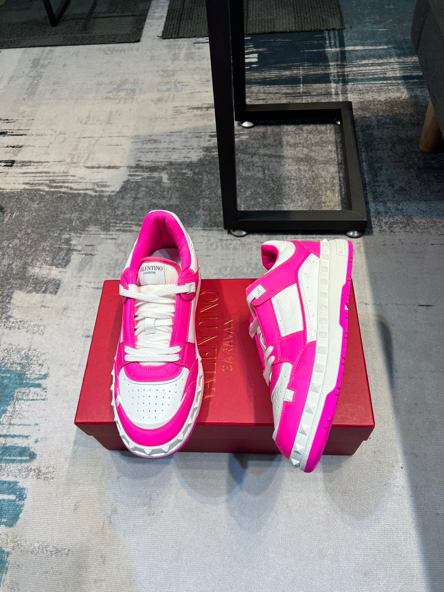 valentino couples sneakers 35-44 in pink and white - Image 3