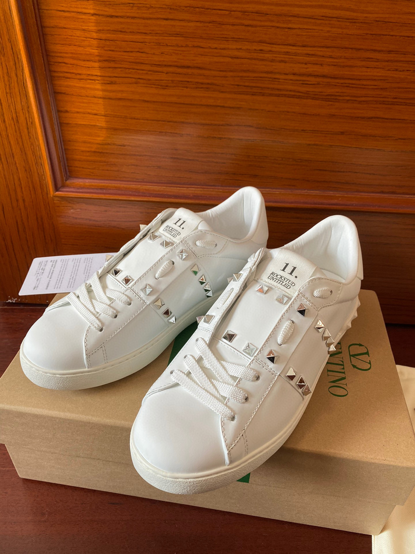 valentino unisex sneakers 35-44 - white with studs - Image 3