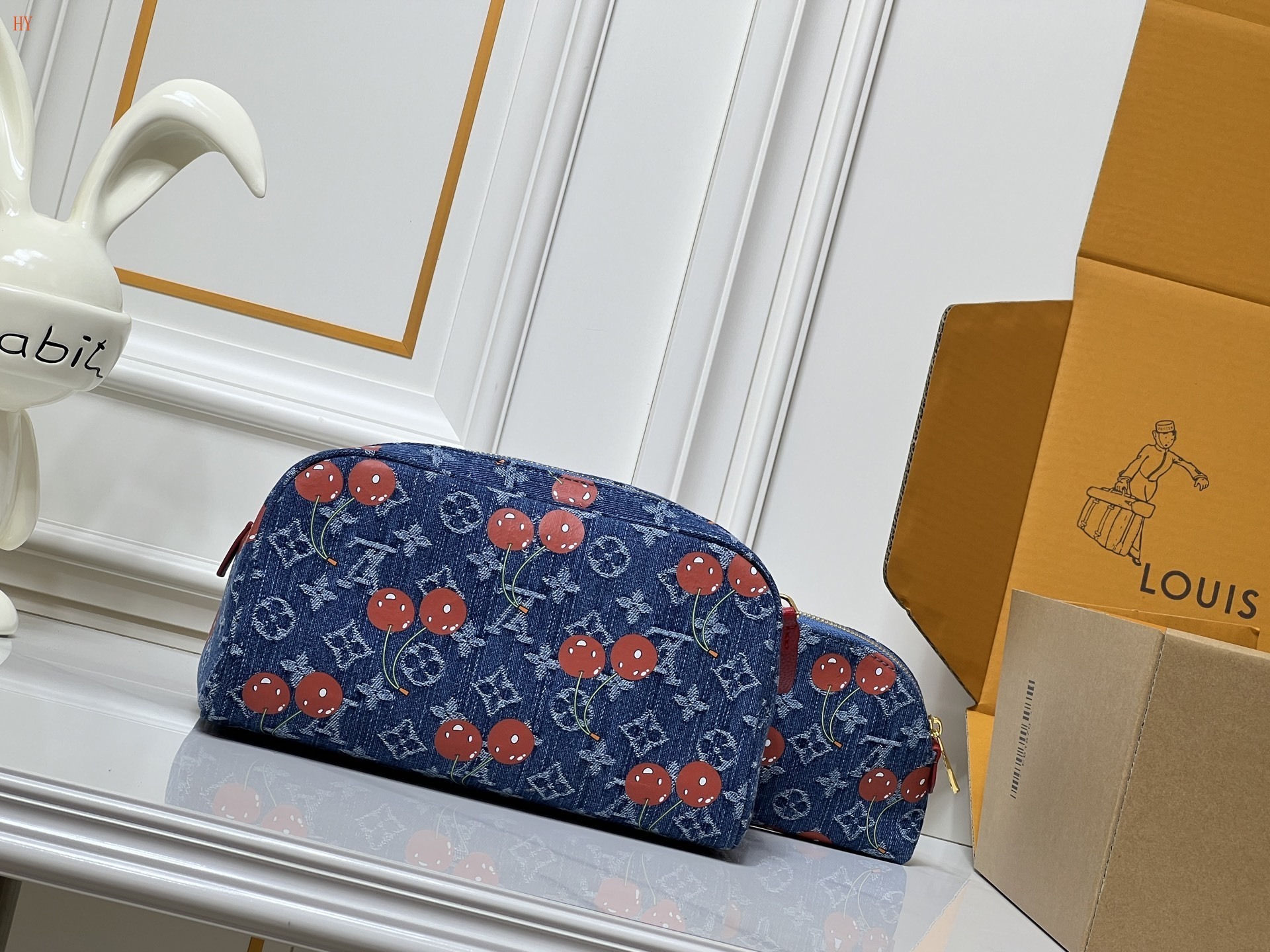 louis vuitton cherry print cosmetic pouch set - 28x15x16.5 cm - Image 4