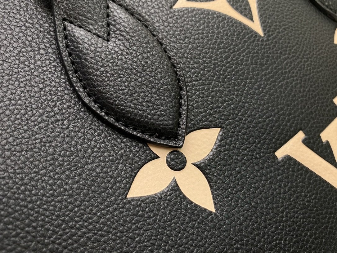 louis vuitton monogram tote bag 34*26*13 - Image 4