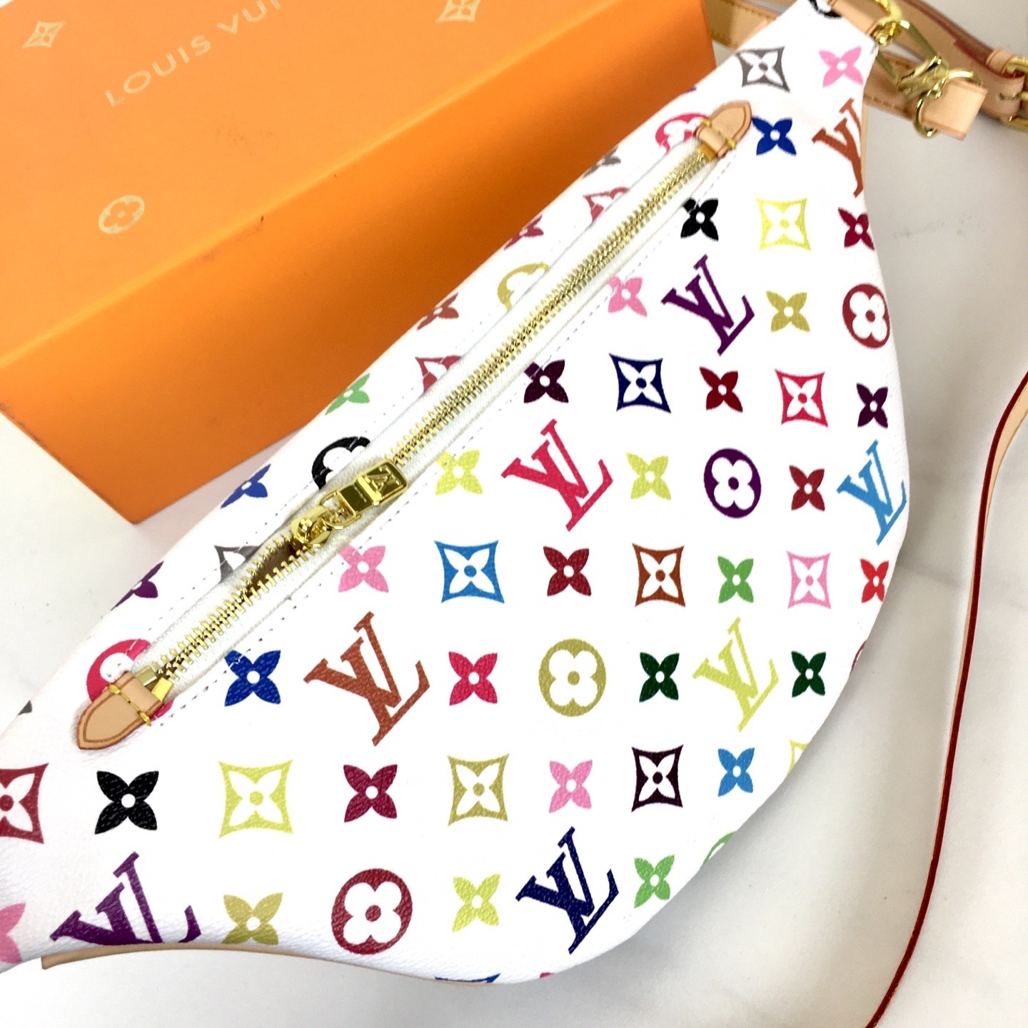 louis vuitton monogram multicolor waist bag 38*16*8 - Image 4