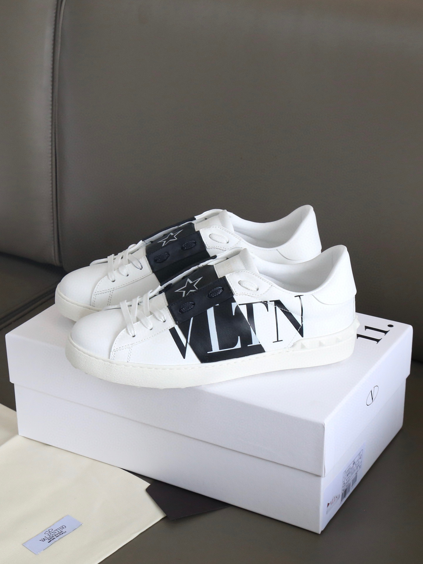 valentino vltn couples sneakers - sizes 35-44 - Image 4