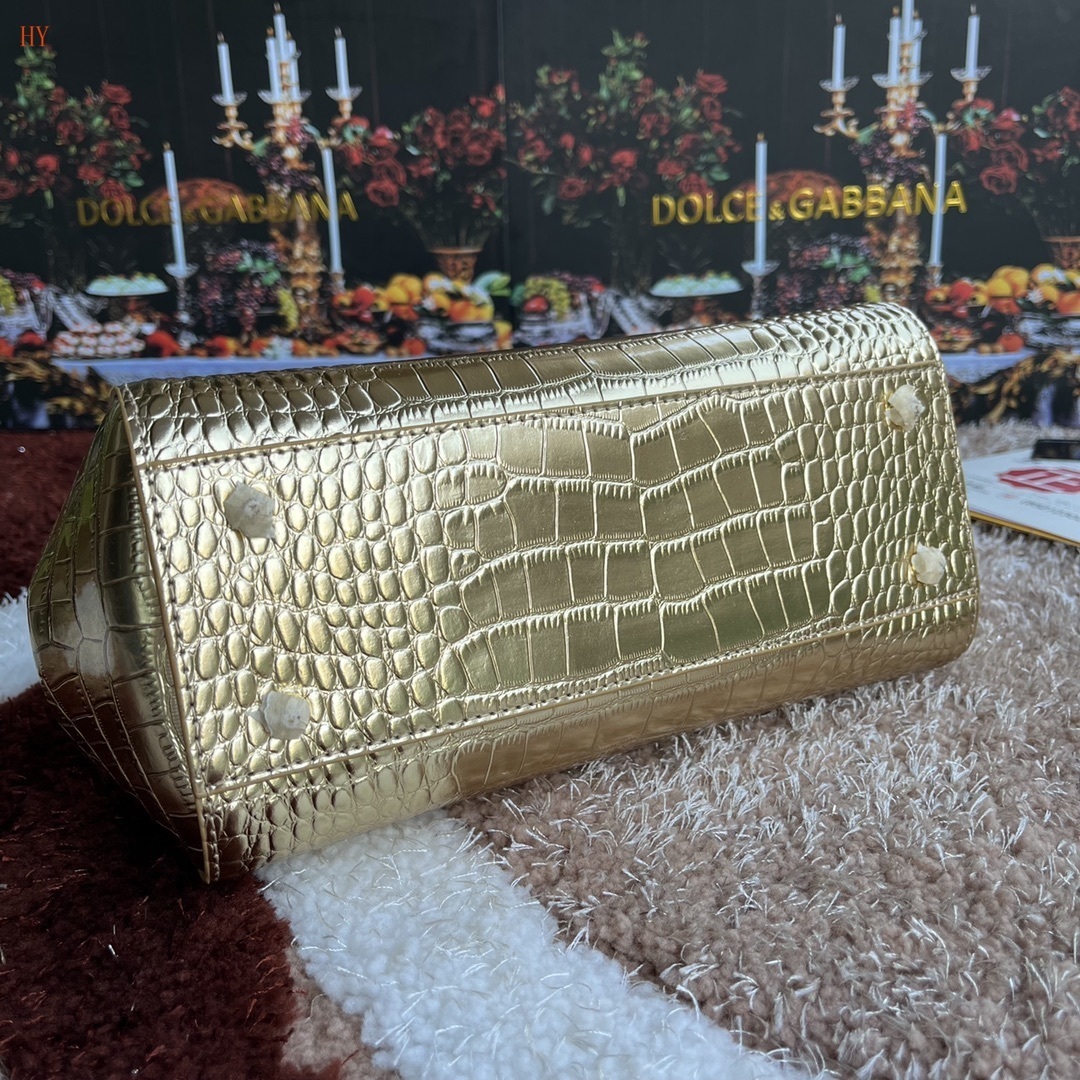 dolce & gabbana gold crocodile-effect handbag - Image 4