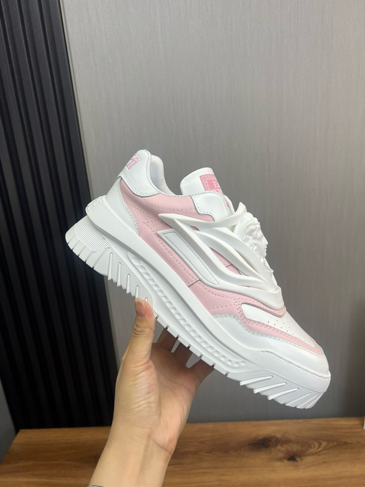 versace casual sneakers in white/pink - sizes 38/44 - Image 4