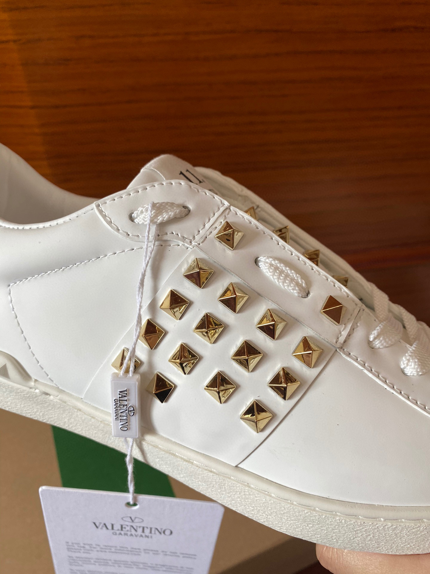 valentino couples sneakers 35-44 with studded design - Image 4