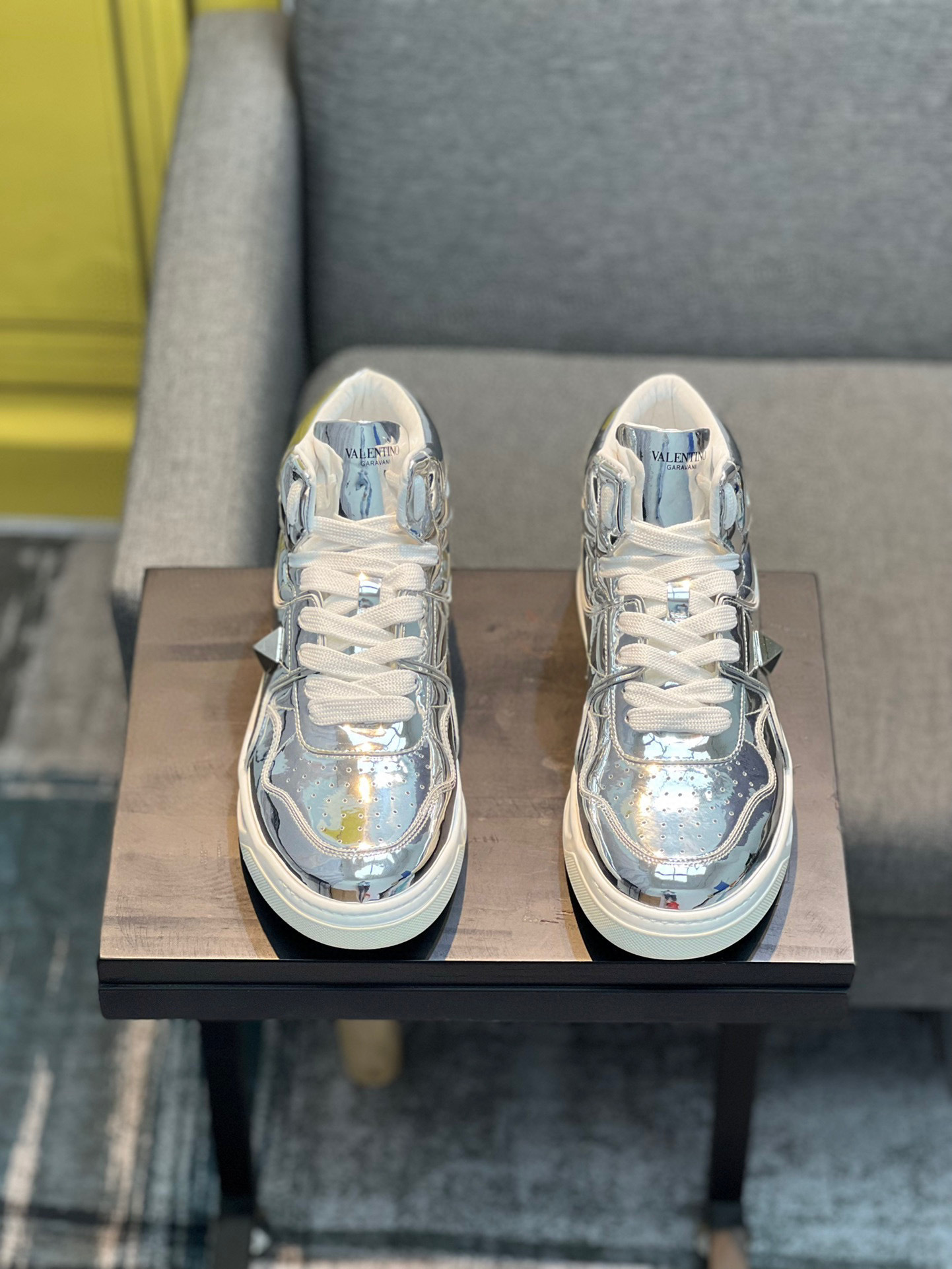 valentino couples sneakers 35-44 - metallic silver - Image 4