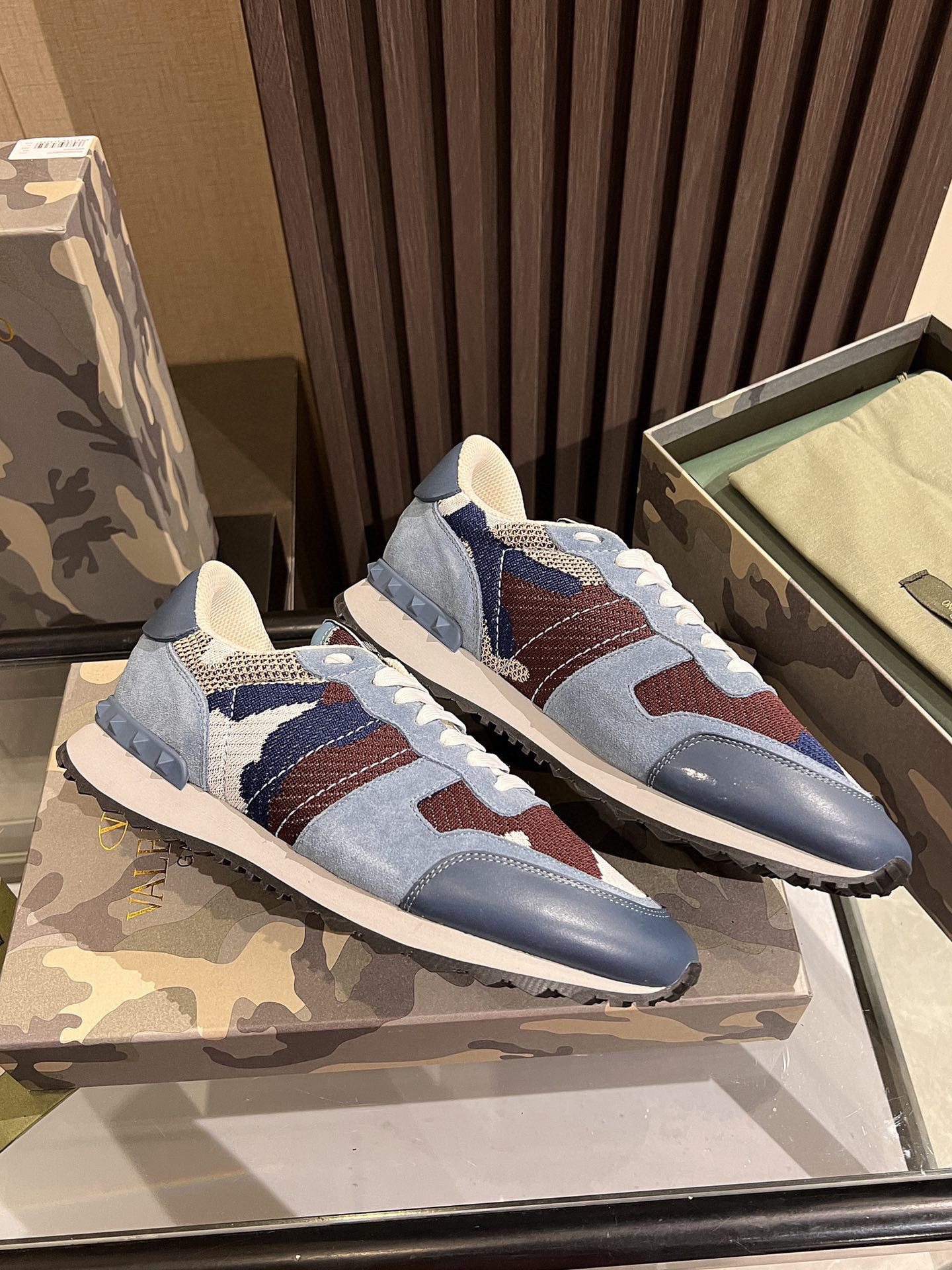 valentino casual sneakers size 38-44 - Image 4