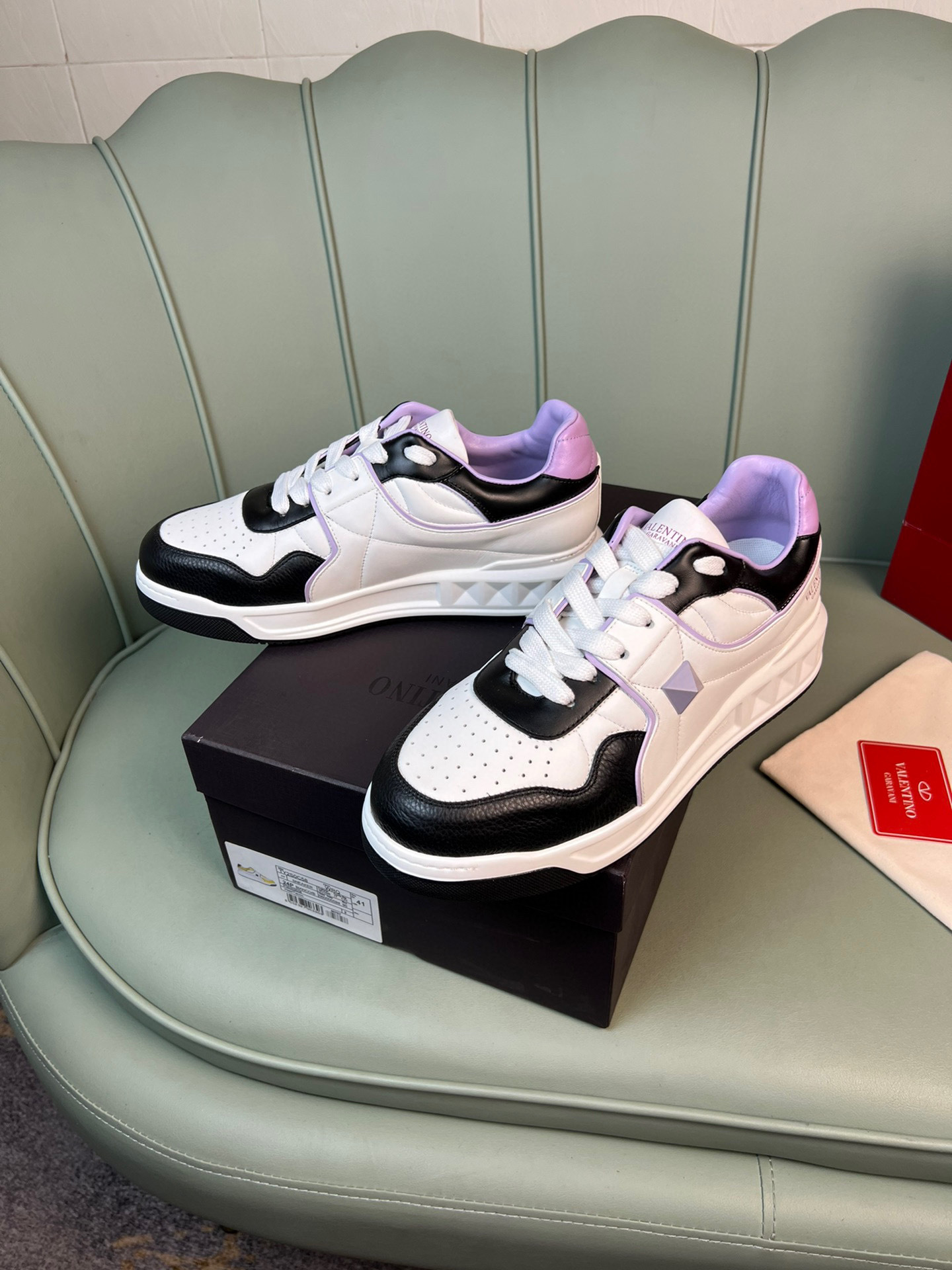 valentino unisex sneakers 35-44 - stylish black and white