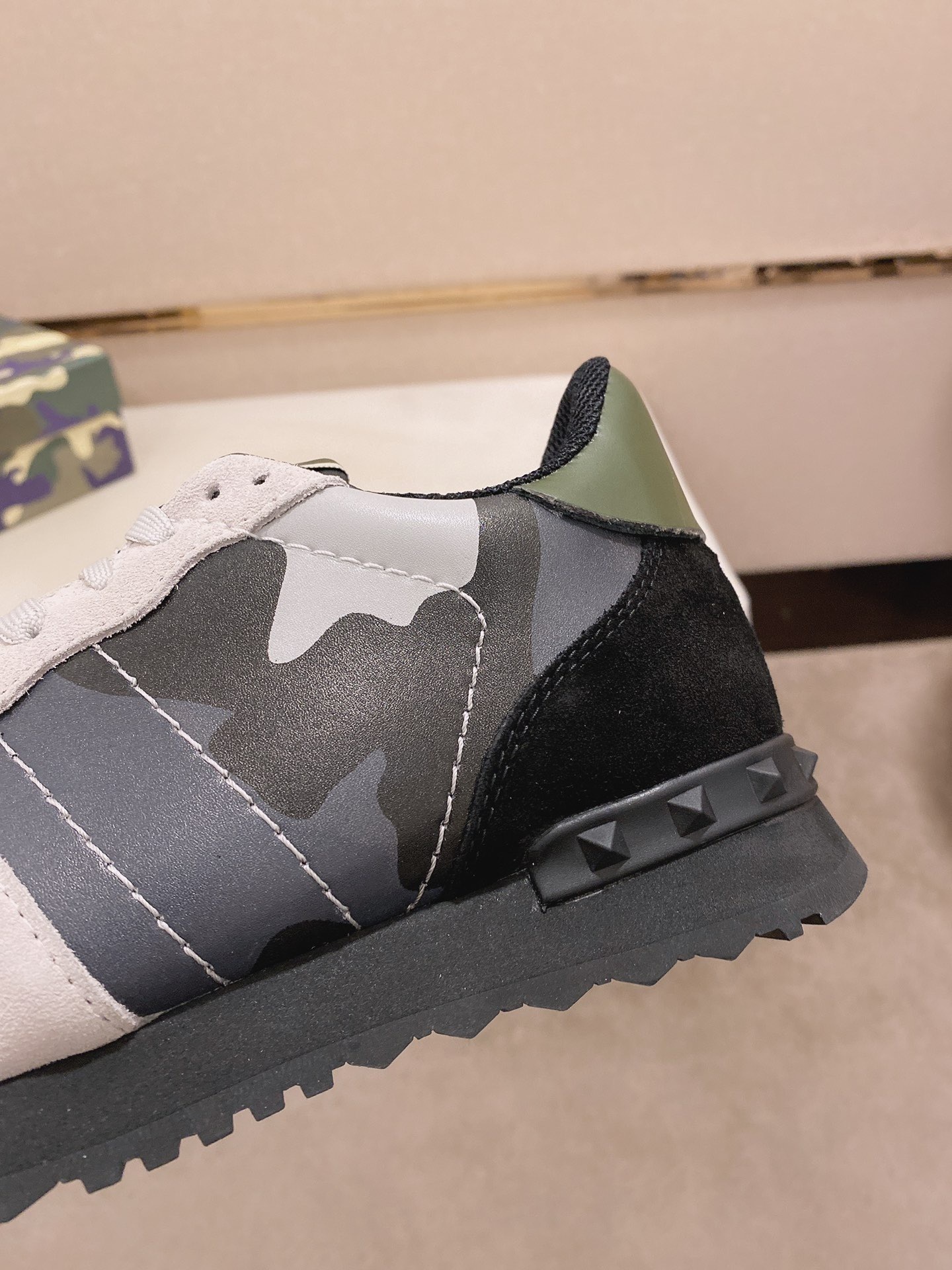 valentino casual sneakers size 38-44 - Image 4