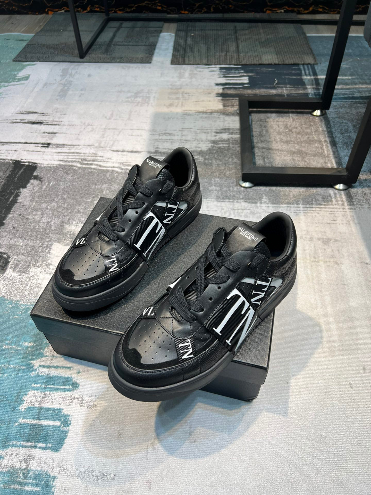 valentino unisex sneakers 35-44 - model 8061310 - Image 4