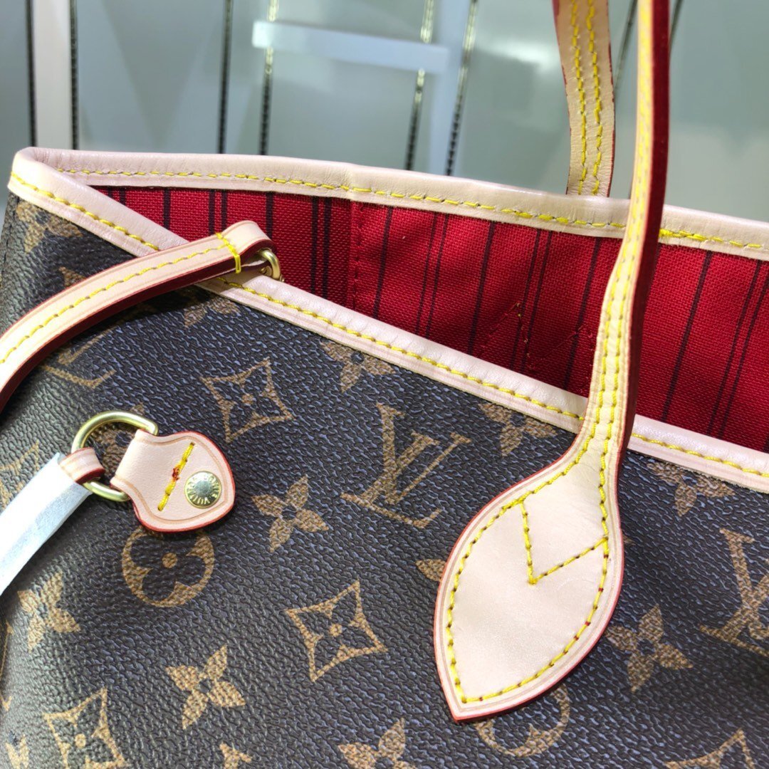 louis vuitton monogram tote bag with pouch - Image 4