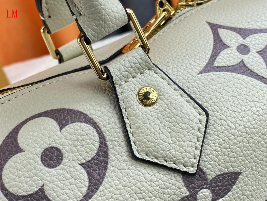 louis vuitton monogram canvas handbag 24x19x15 cm - Image 4