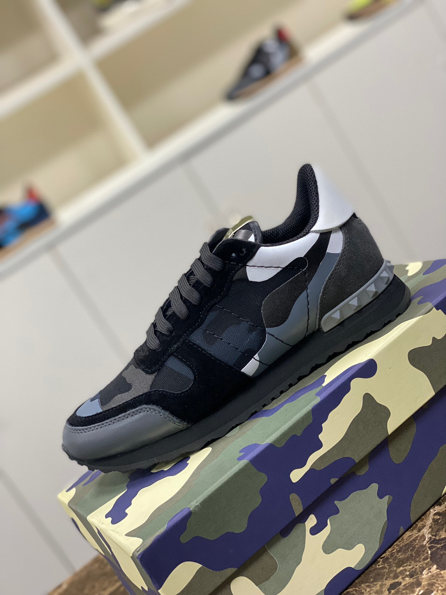 valentino casual sneakers size 38-44 - Image 4