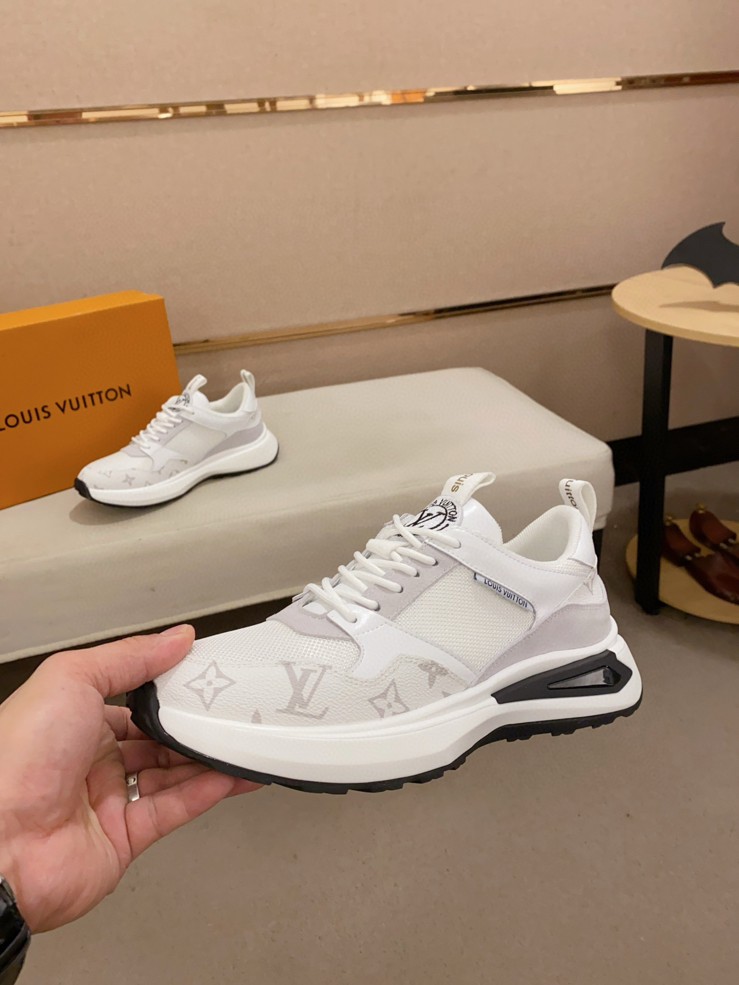 louis vuitton l casual shoes 38/44 - white - Image 4