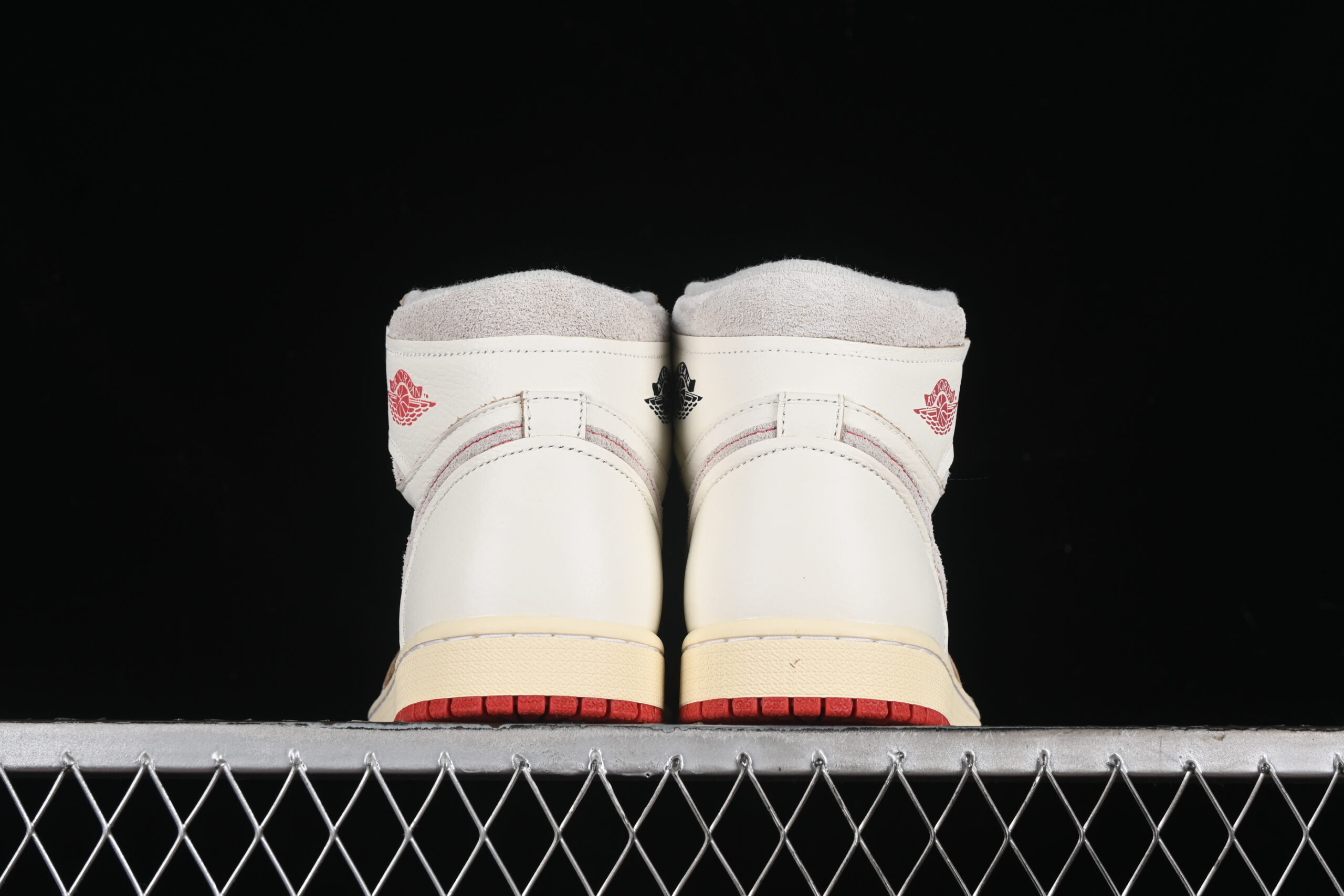 air jordan 1 high og 'rare air cinnabar' db4612-100 - Image 4