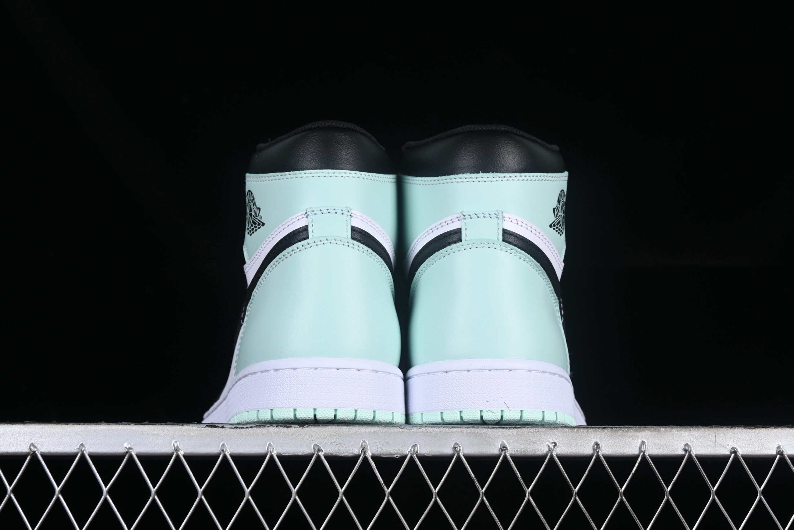 air jordan 1 retro high og 'lgloo' - 861428-100 - Image 4