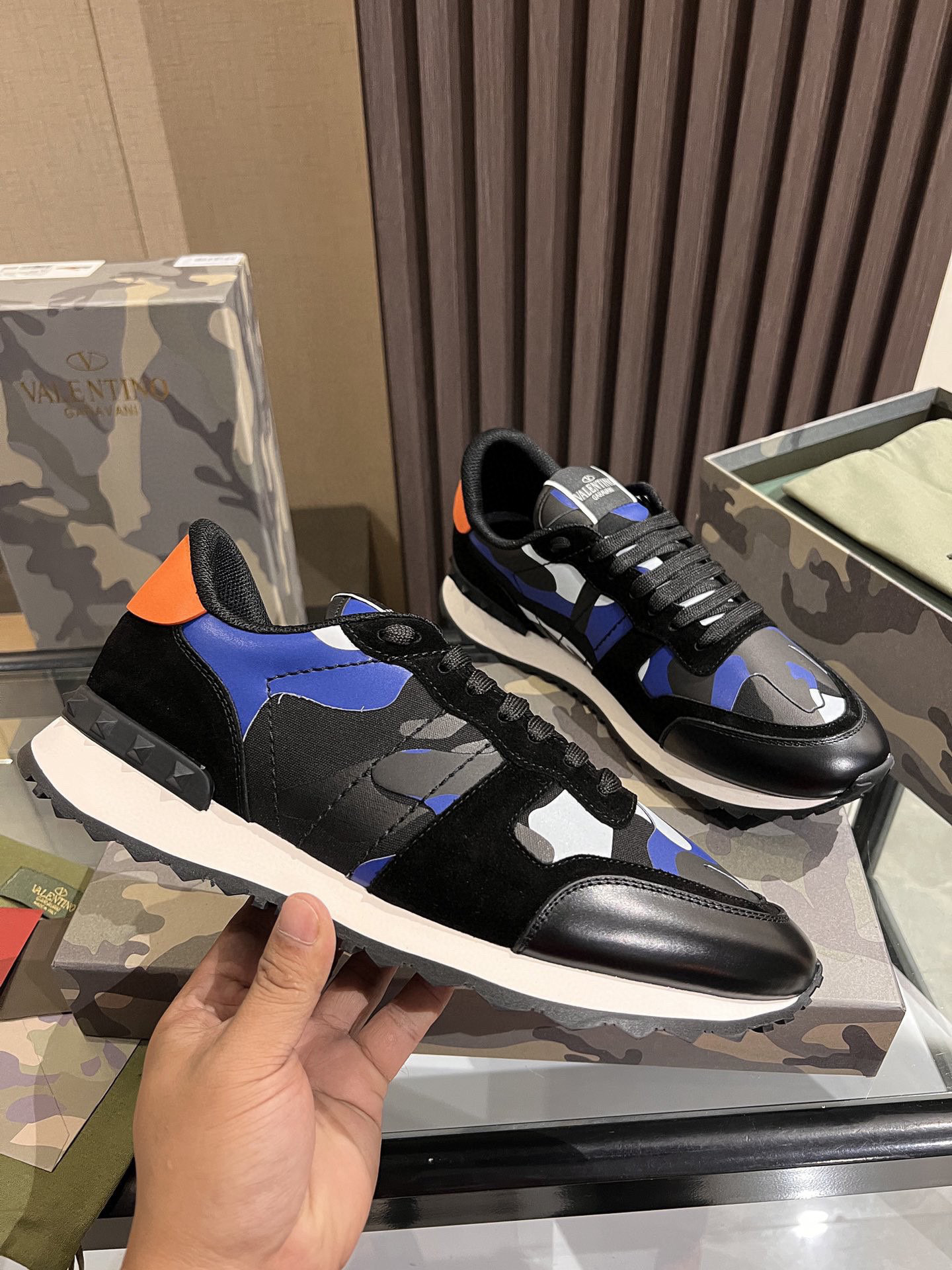 valentino camouflage sneakers 38-44 - Image 4