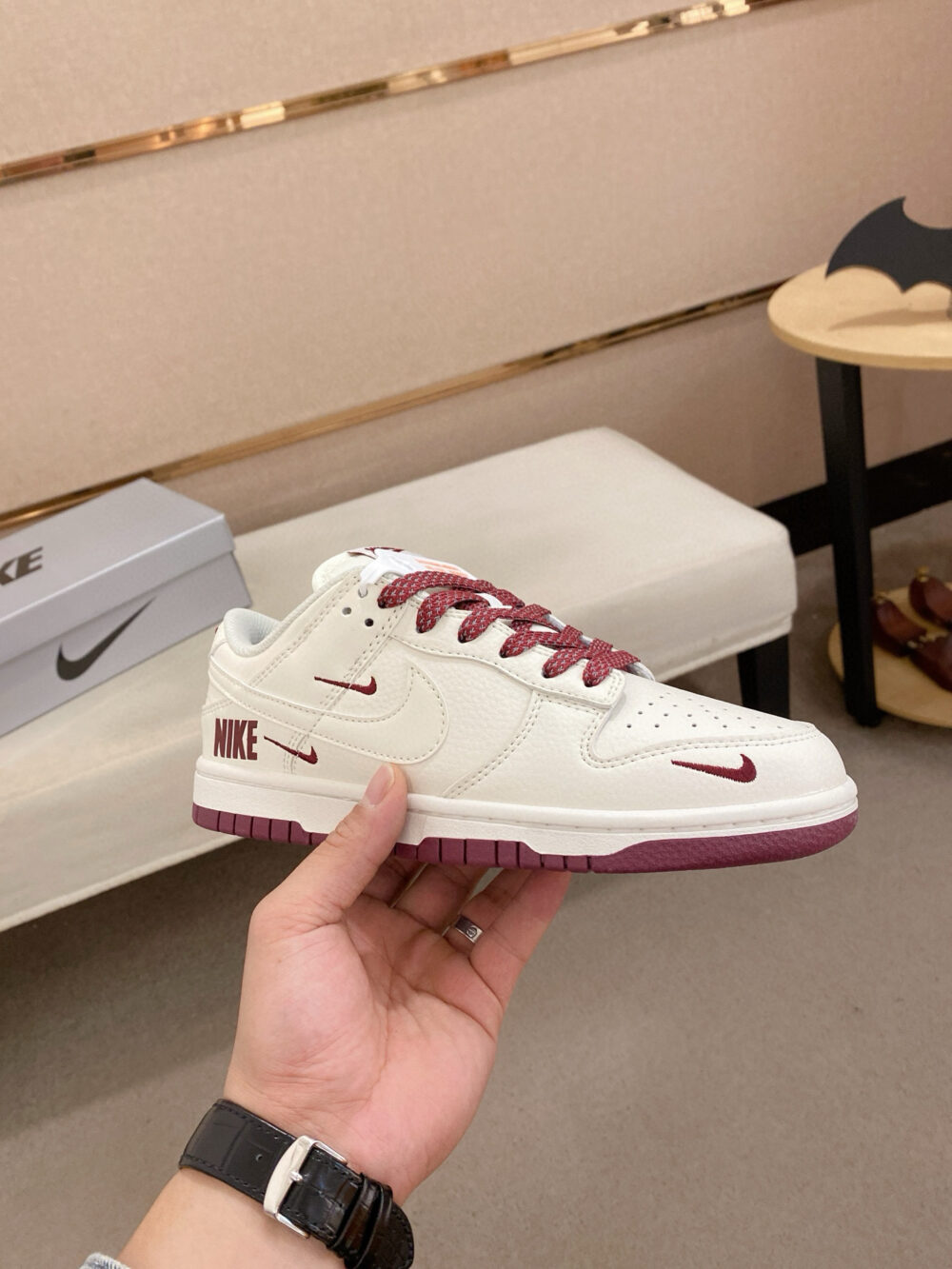 nike dunk low 'l' collaboration - size 35/44 - Image 4