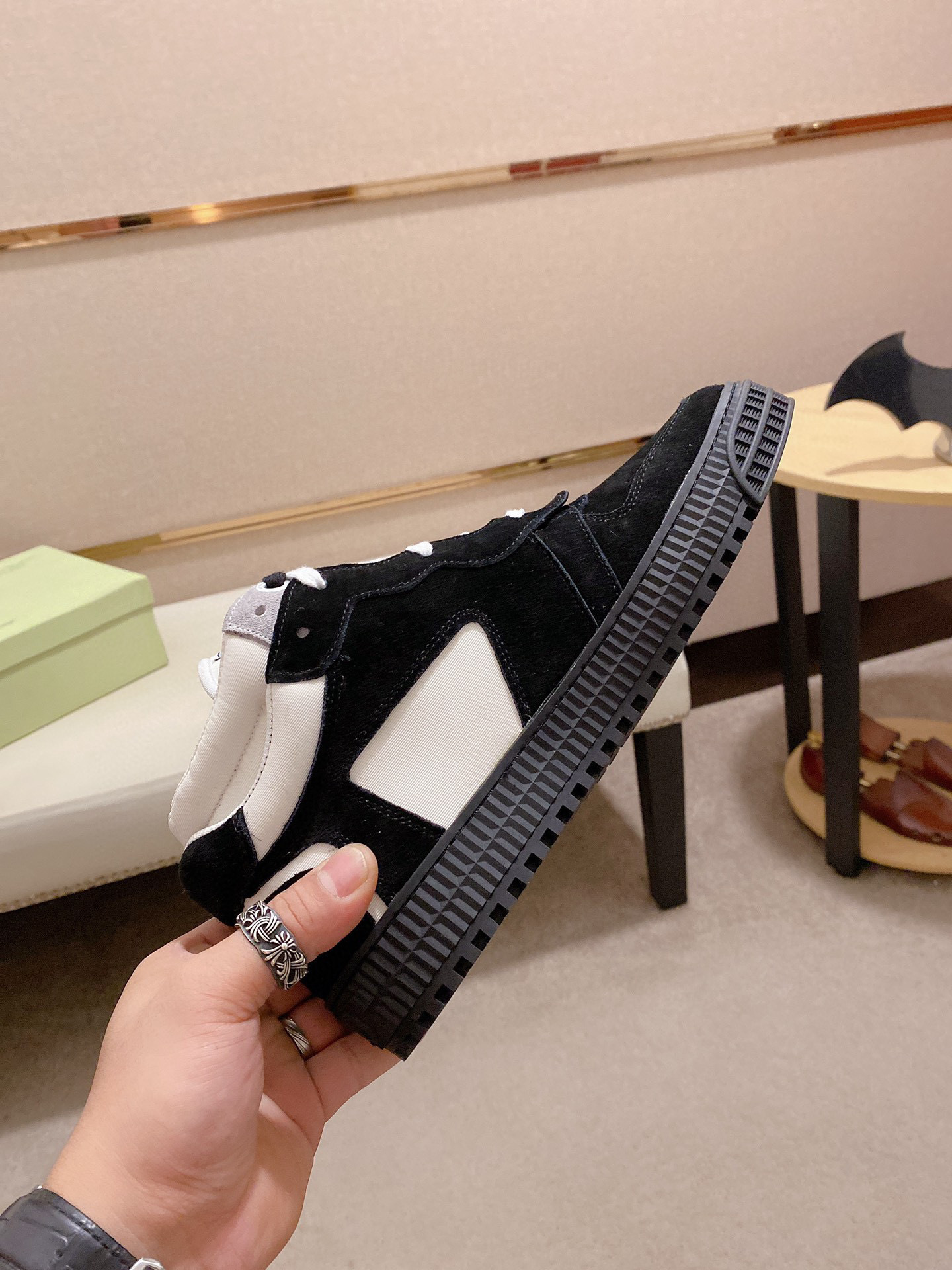 off-white casual sneakers 38-44 - Image 4