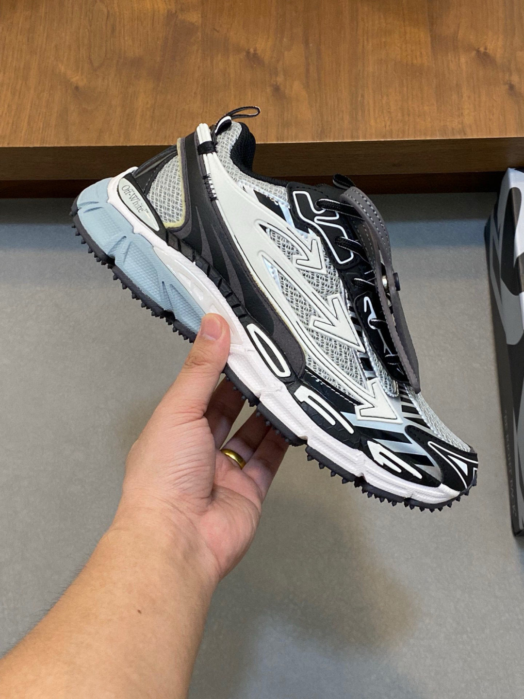 off-white unisex sneakers 36/44 8063480 - Image 4