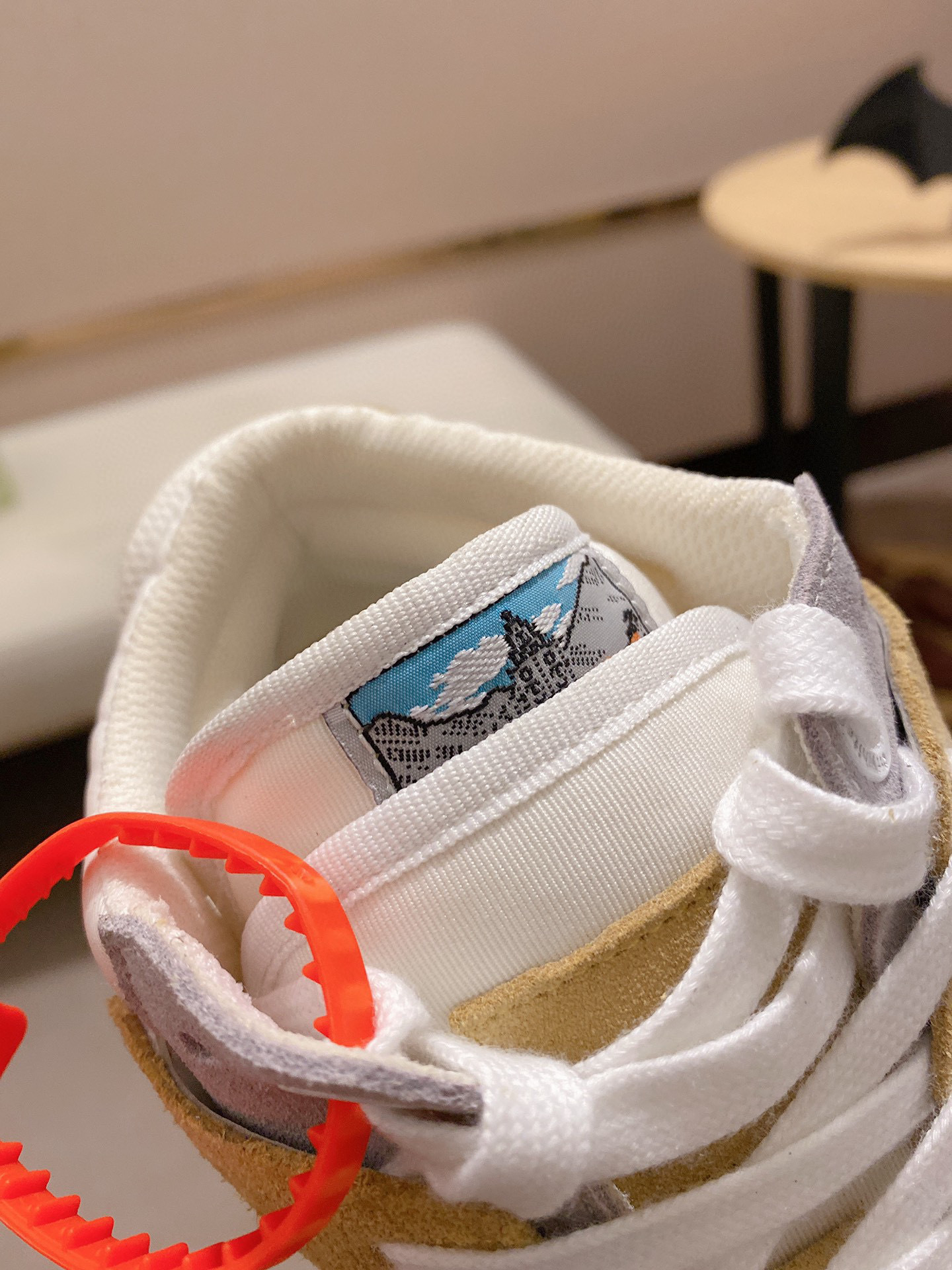 off-white sneakers size 38-44 model 8022290 - Image 4