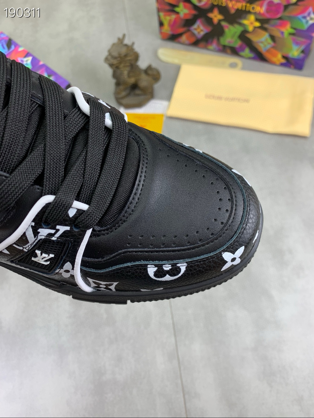 louis vuitton l sneakers size 38-44 cl320 - Image 4