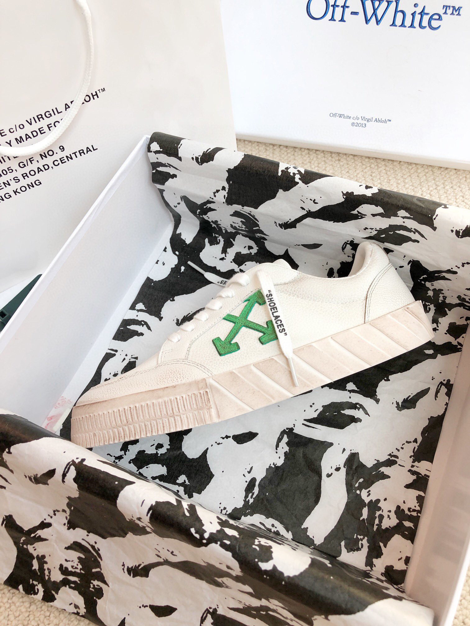 off-white couple's sneakers 35-44 with green logo - Image 4