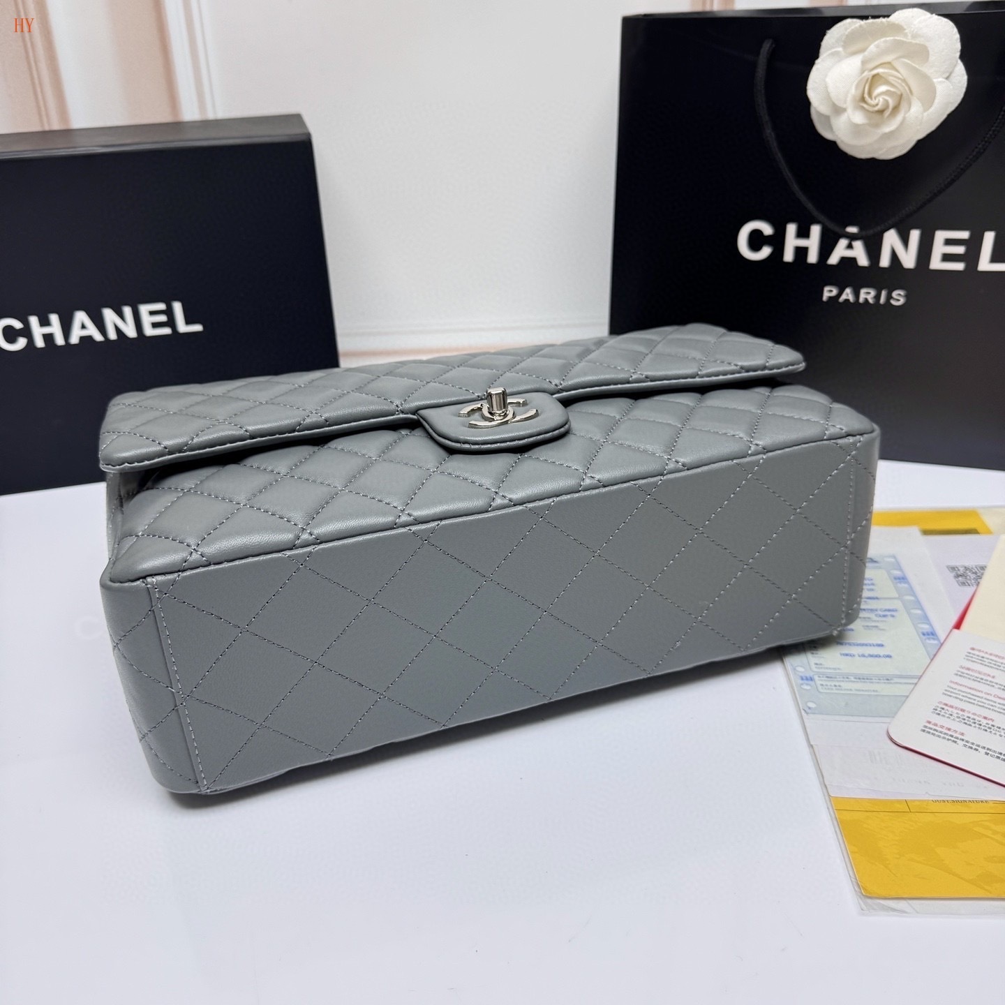 chanel quilted gray handbag 33*22*9.2 - Image 4