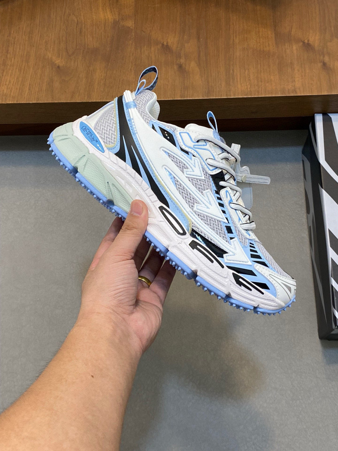 off-white unisex sneakers 35/44 - model 8063480 - Image 4