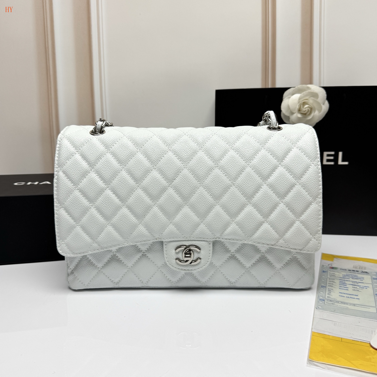 chanel quilted white handbag 33x22x9 cm - model 2325082