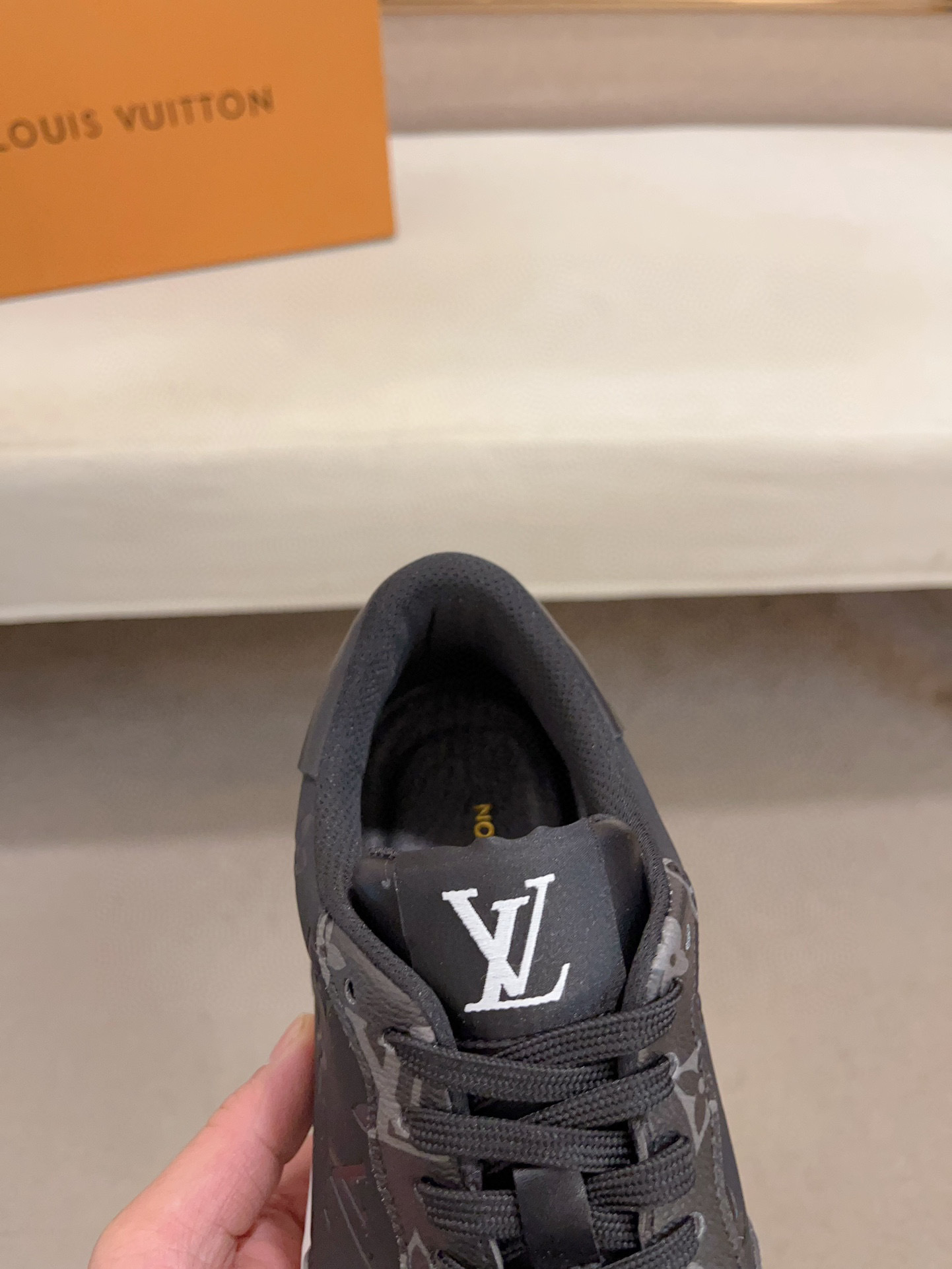 louis vuitton l casual shoes 38-44 - Image 4