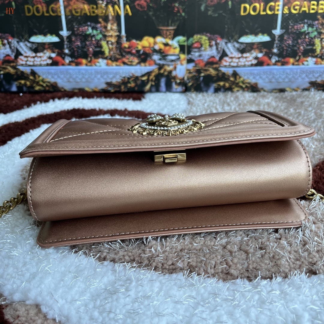 dolce & gabbana quilted heart bag - 21x14.5x3 cm - Image 4