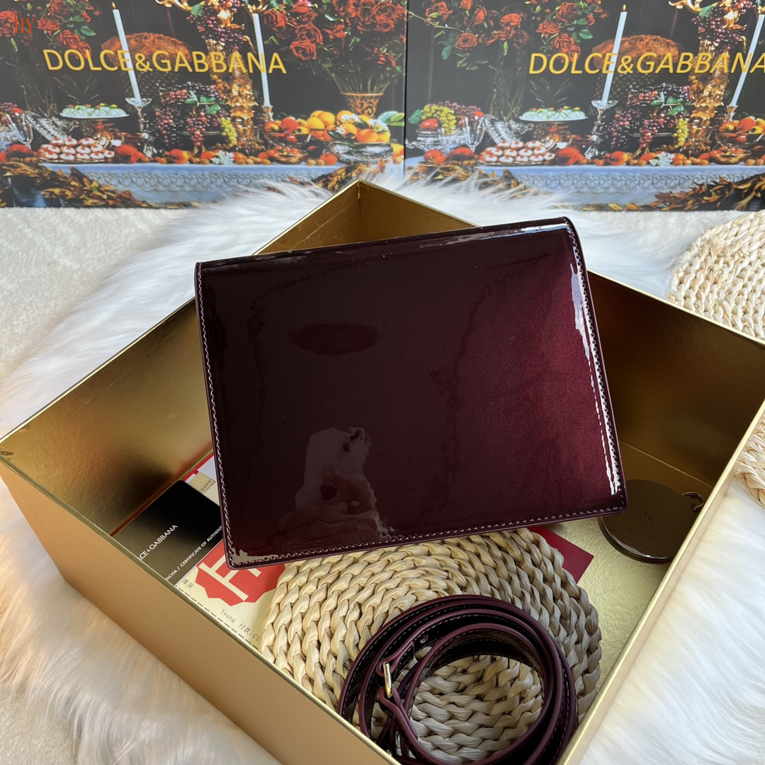 dolce & gabbana logo bag 20x16x5.5 cm - burgundy - Image 4